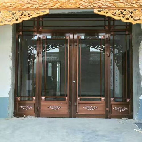 匠心鑄造，品質卓越——探尋臨朐國強門業與金斗門業的仿銅門訂制之道